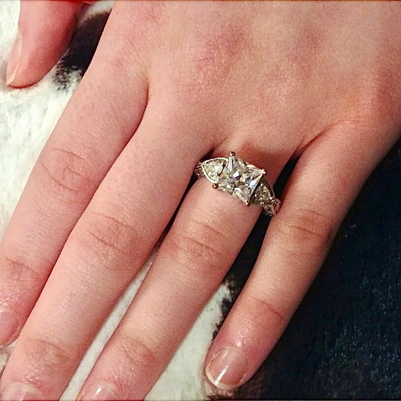 Princess Cut Ring - Picture 2 of 3